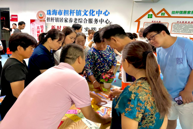做月饼、制花灯，海岛居民乐享家门口“中秋游园会”