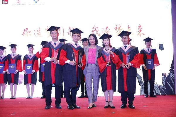 ac6eddc451da81cb737b49cc43b1af130824316a.jpg