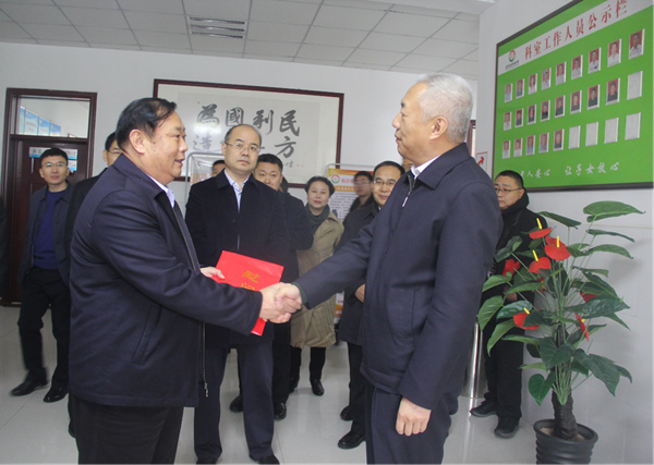 山东省副省长凌文一行到临沂凯旋老年养护院视察指导工作
