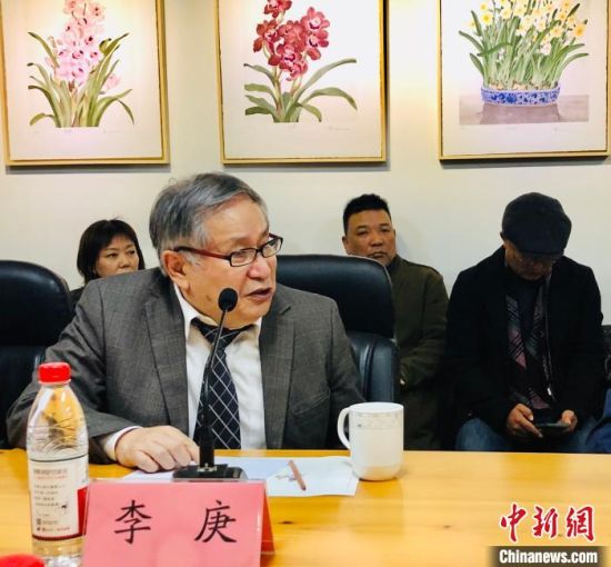 李可染画院院长李庚?！⊥踝婷?摄