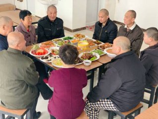 2021新春养老新气象，寿松安健养老与您合力托起幸福年