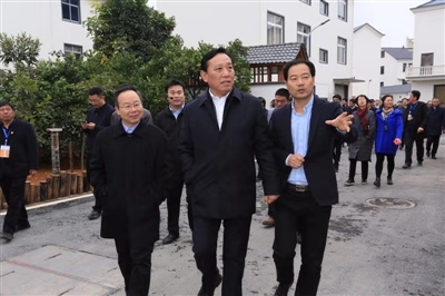 发展森林康养 利国利业利民 ——访全国政协常委、国家林业和草原局副局长刘东生
